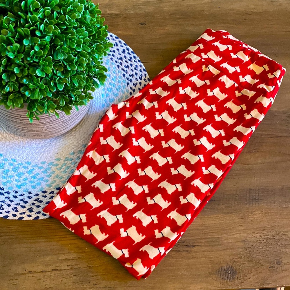 Lularoe Pattern Leggings (OS) Fits Pants Size 0-10